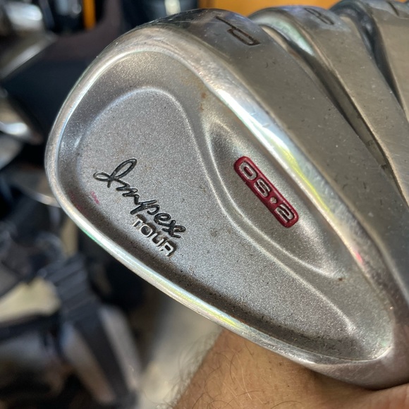 Ampex tour iron set in RH. 
7 pc iron set 
Steel shafts in S flex - Picture 2 of 11